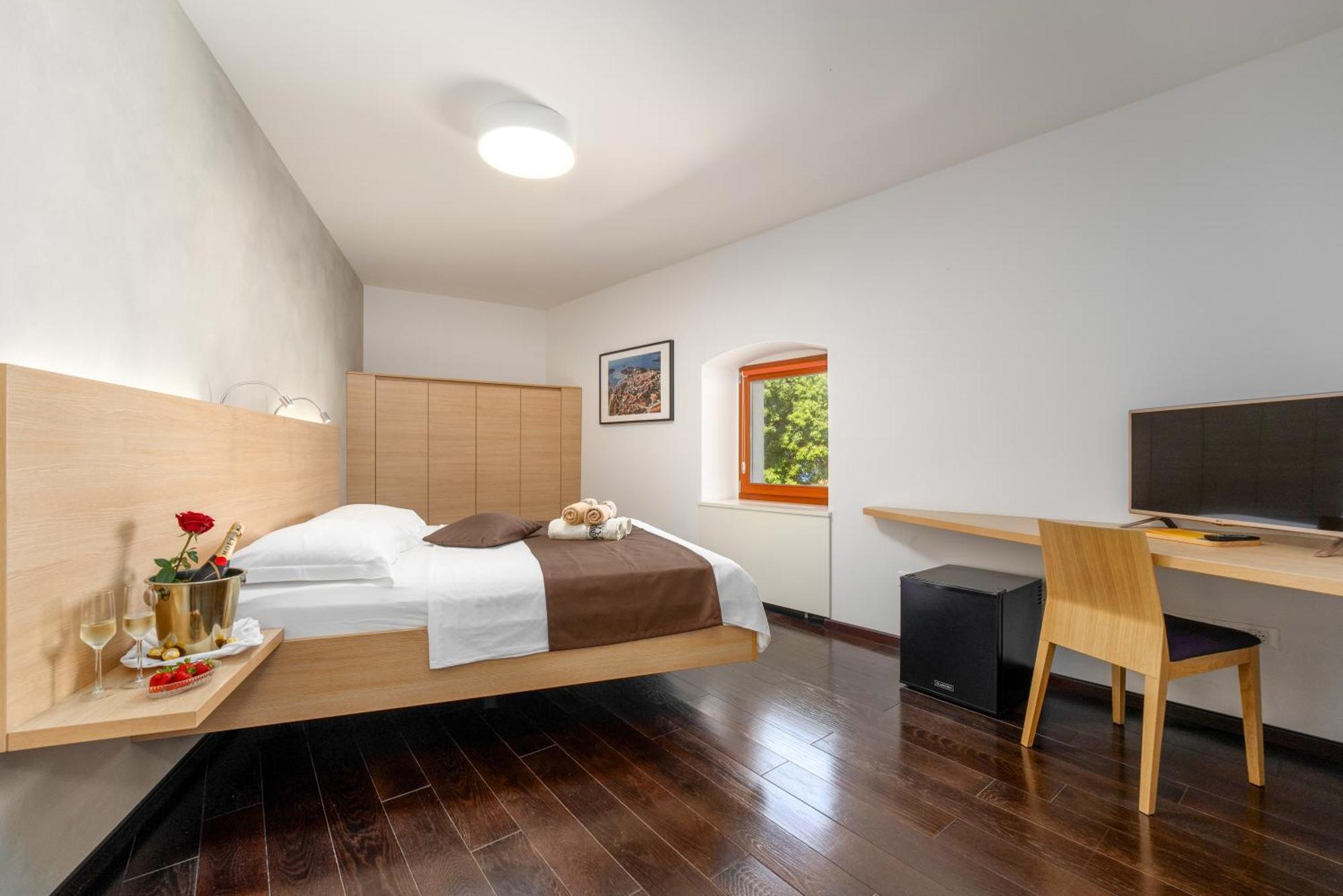Boutique Wrungel Hotel Vrsar Luaran gambar